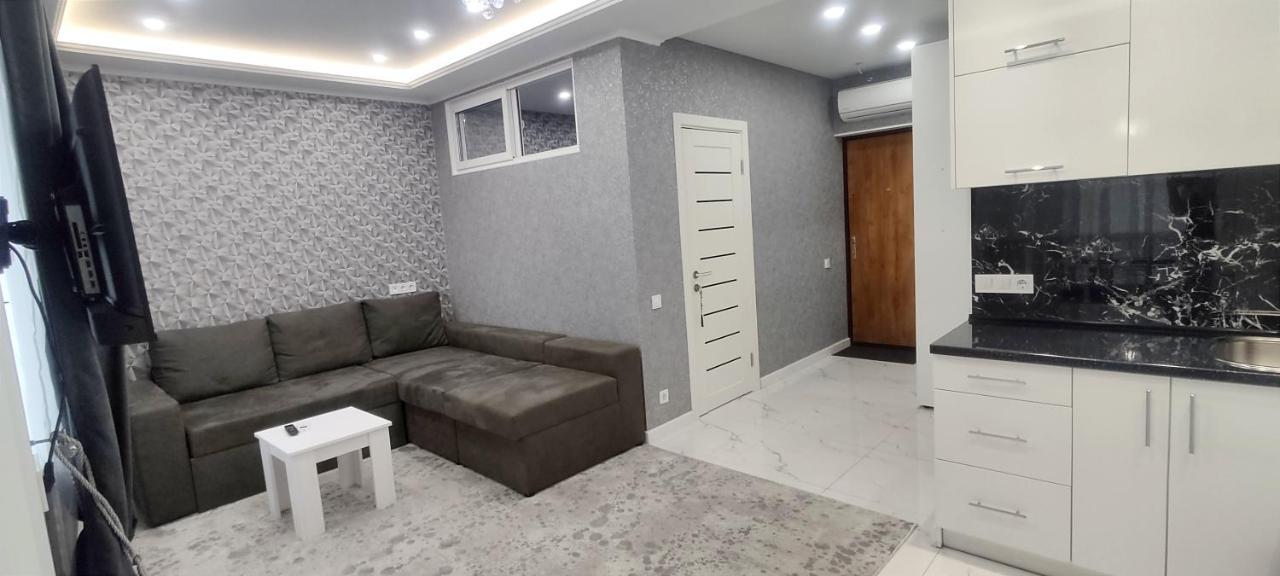 Malinki Apartment โอเดสซา ภายนอก รูปภาพ